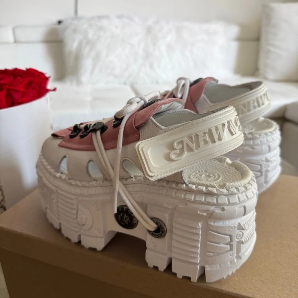 Stylish White and Pink Platform Sandals - Picture 3 of 4